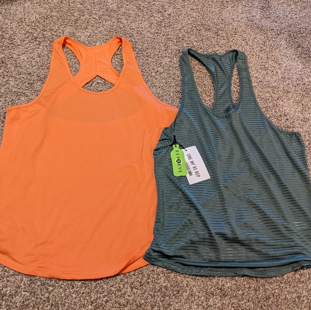 Set of two Zyia tanks, one NWT